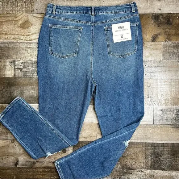 Refuge Distressed Baggy Mom Jeans Size 13 Grunge 90s Y2K Vintage-Inspired Denim - Picture 9 of 14